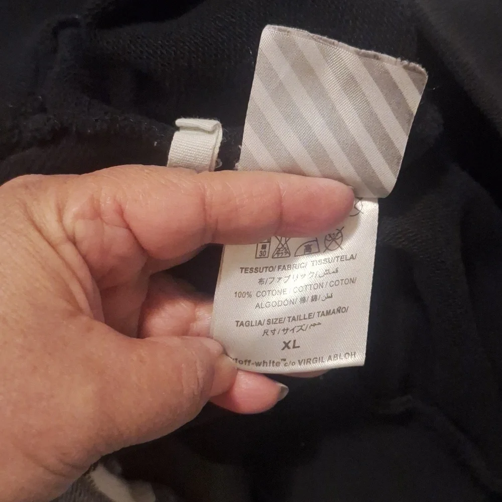 Off-White Black Crewneck Sweater - Picture 10 of 11